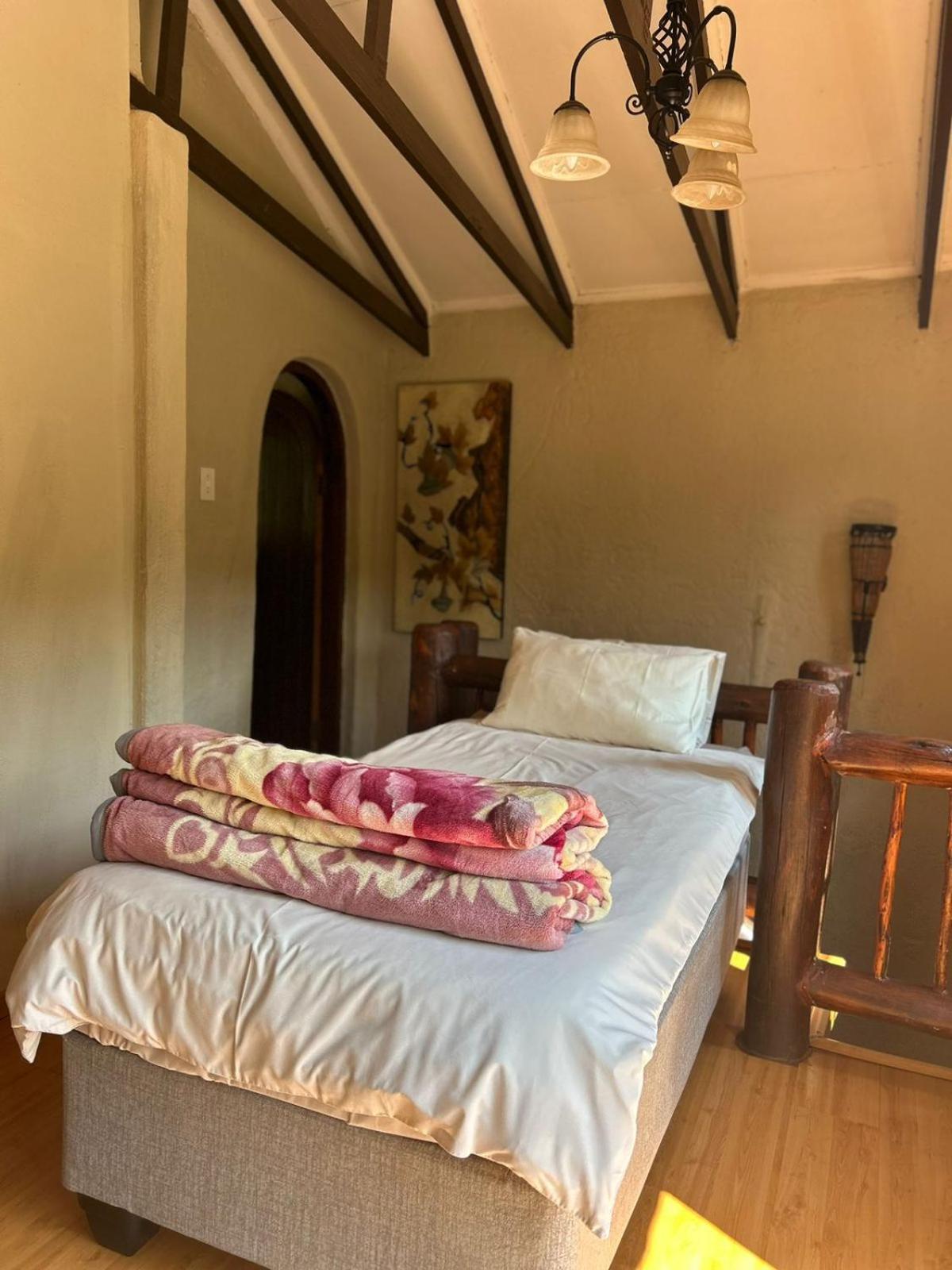 Silver Mist Resort, 哈内茨堡 外观 照片