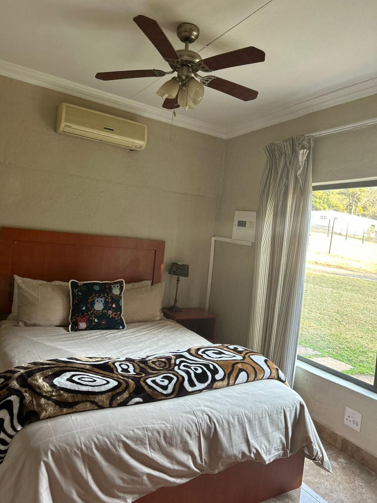 Silver Mist Resort, 哈内茨堡 外观 照片